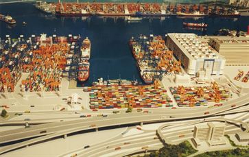 Hong Kong Container Port image 3