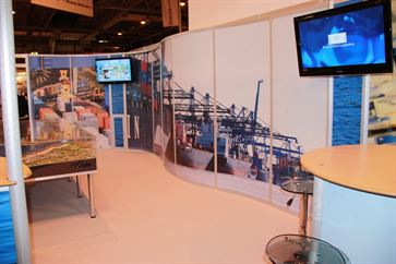 Multimodal Exhibition Stand for Hutchinson Ports (UK)  image 17