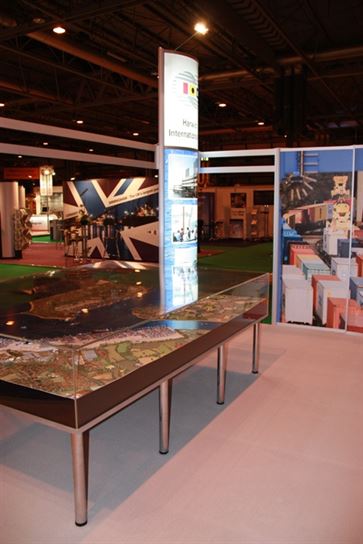 Multimodal Exhibition Stand for Hutchinson Ports (UK)  image 18