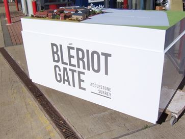 Blériot Gate, Addlestone image 15