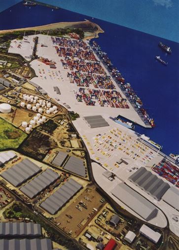 Felixstowe Port image 19