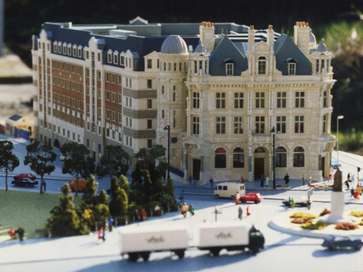 Architectural model of The Cheateau, Birmingham