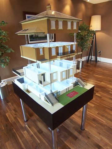 Large House Model image 1